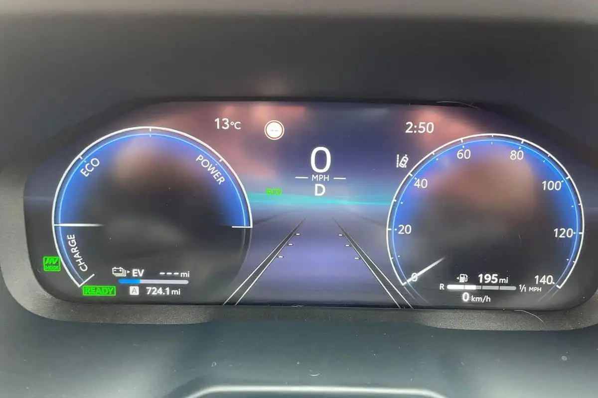 2023-toyota-rav4-25-vvt-i-dynamic-302bhp-plug-in-big-13