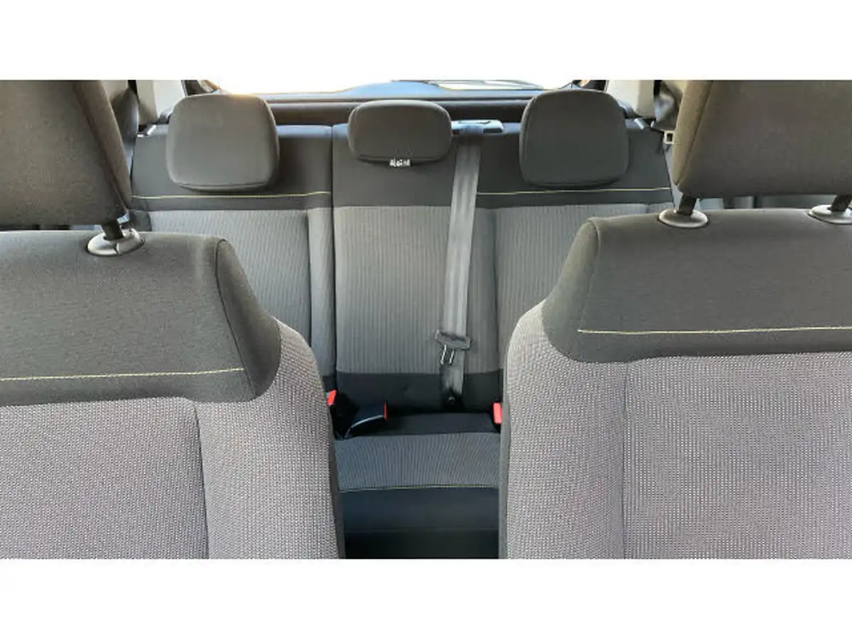 2018-citroen-c3-12-puretech-feel-82ps-big-14