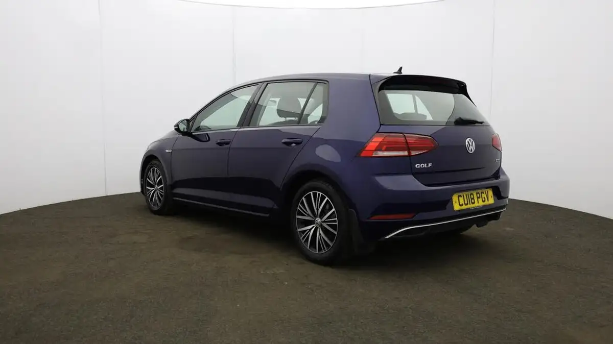 2018-volkswagen-golf-15-tsi-se-130ps-ss-hatchback-5d-big-57