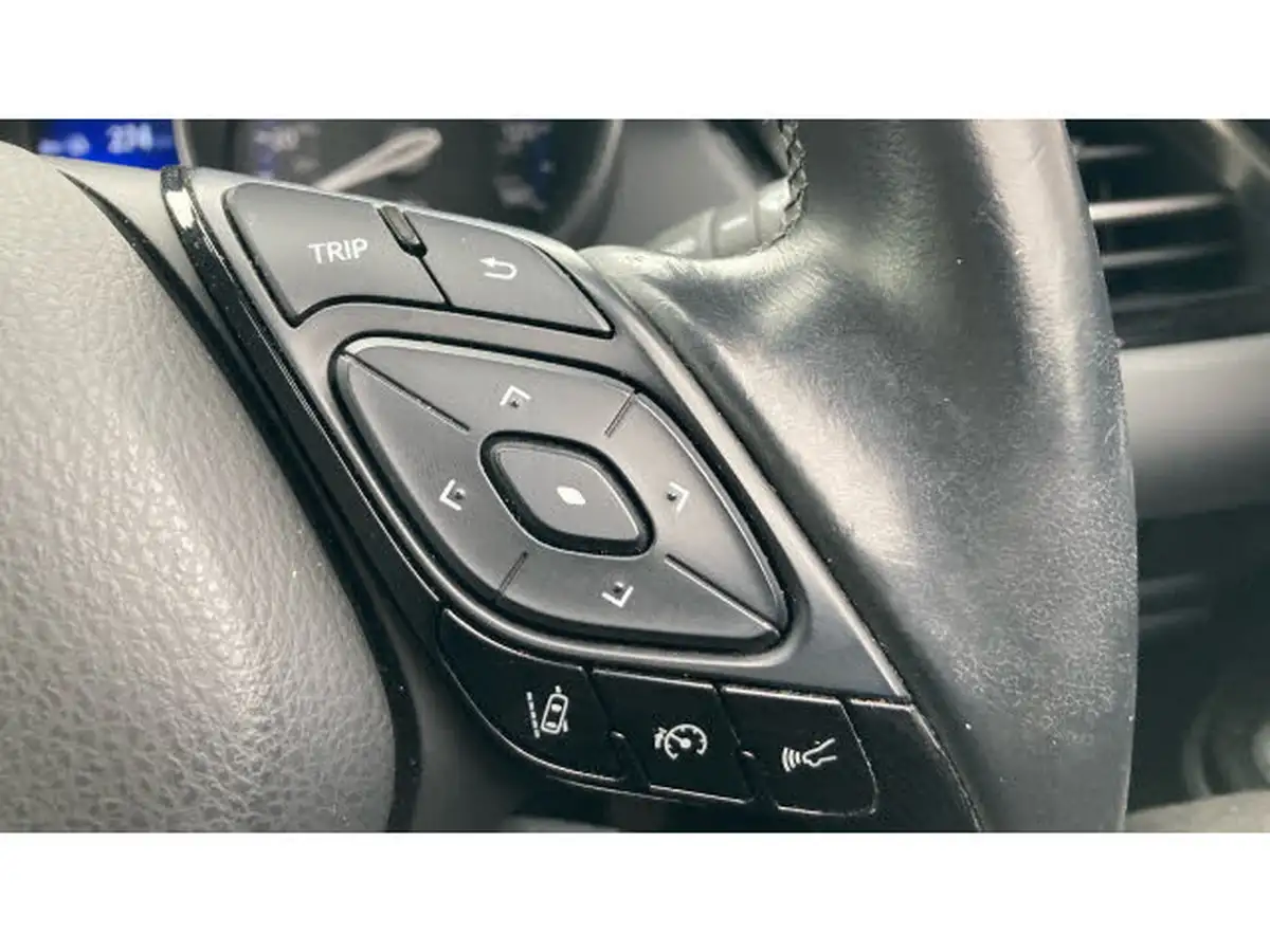 2019-toyota-c-hr-18-vvt-i-dynamic-big-39