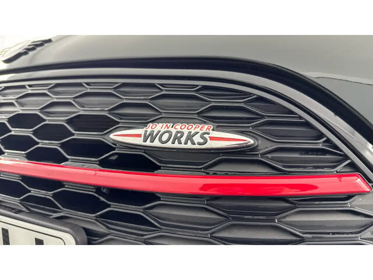 2022-mini-clubman-20-john-cooper-works-premium-plus-big-21