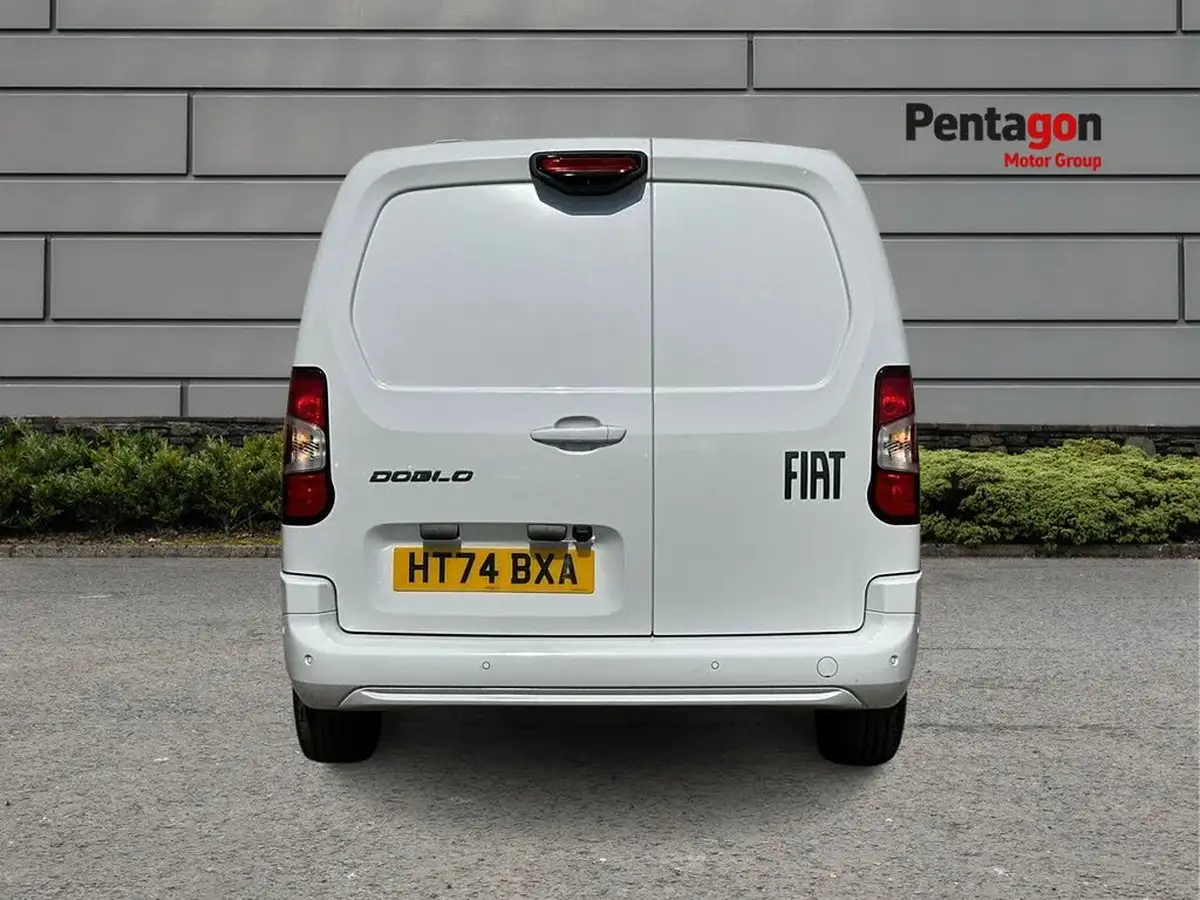 2024-fiat-doblo-15bluehdi-standard-l1h1-swb-100bhpeu6d-l1h1-1000kg-big-16
