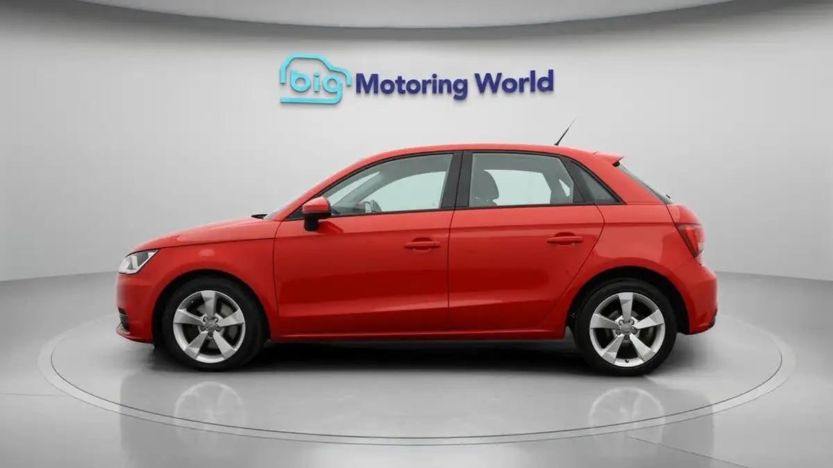 2017-audi-a1-16tdi-sport-nav-sportback-5d-big-4