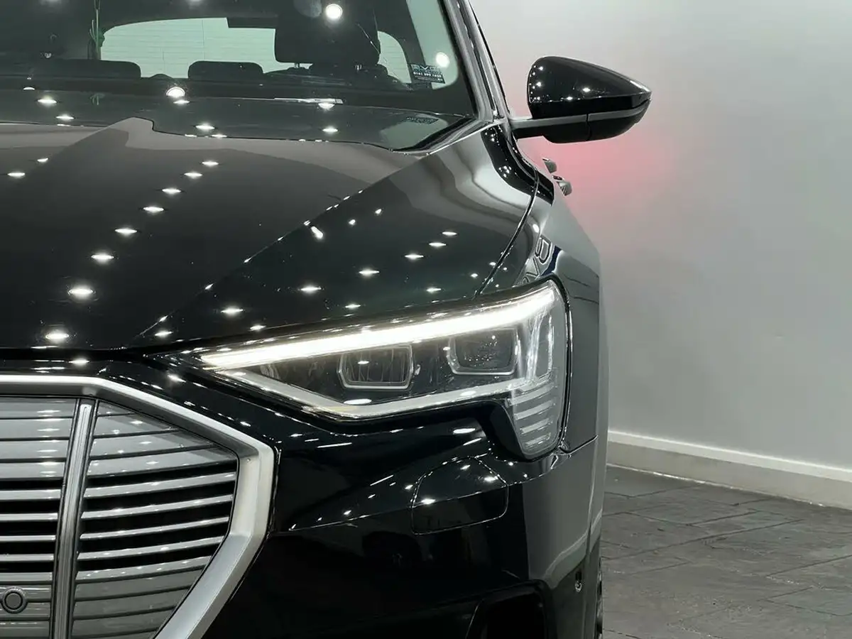 2021-audi-e-tron-50e-technik-station-wagon-big-15