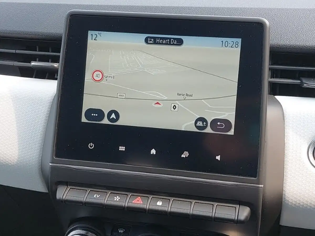 2023-renault-clio-16-techno-big-13