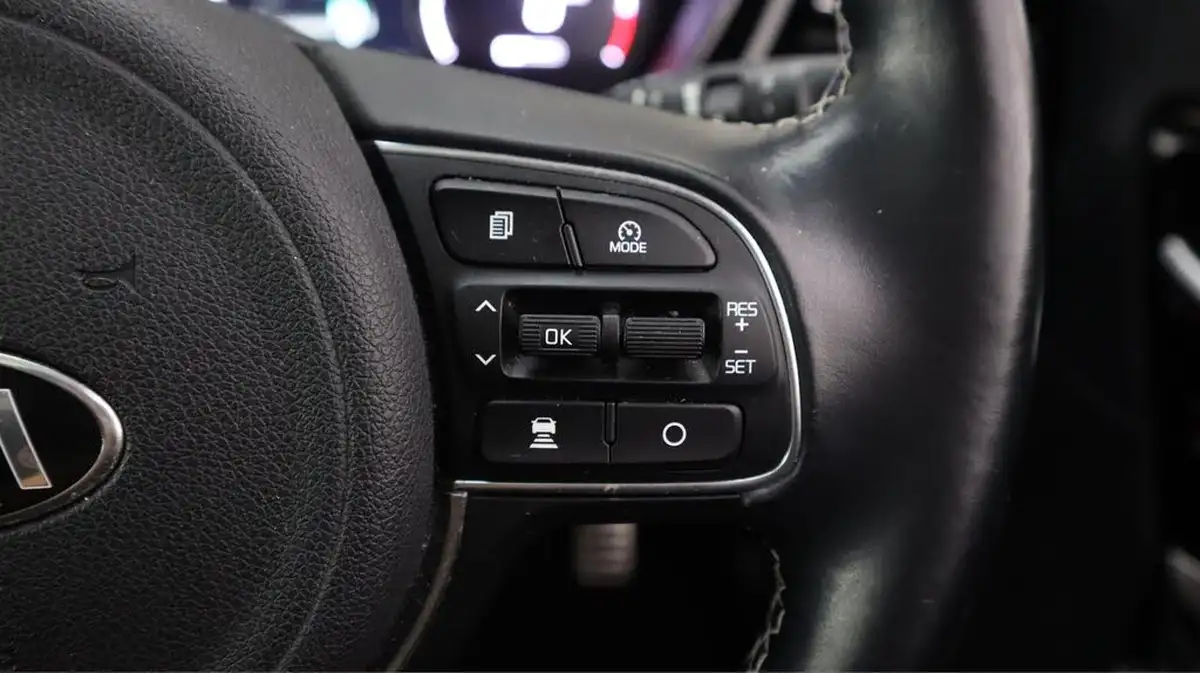 2020-kia-e-niro-ev-4-big-23