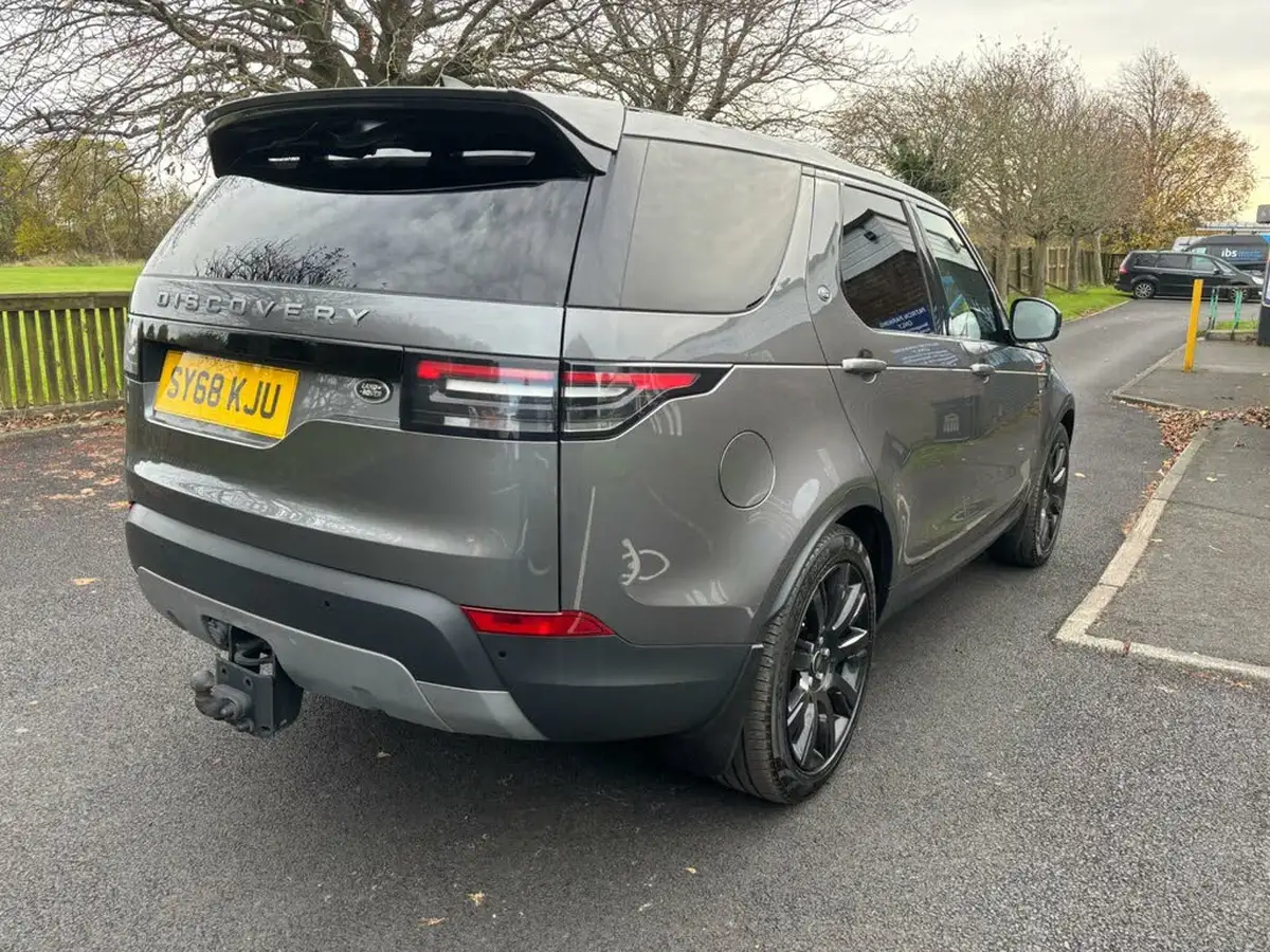 2018-land-rover-discovery-30td6-se-258pse6-4wd-panel-van-auto-big-6