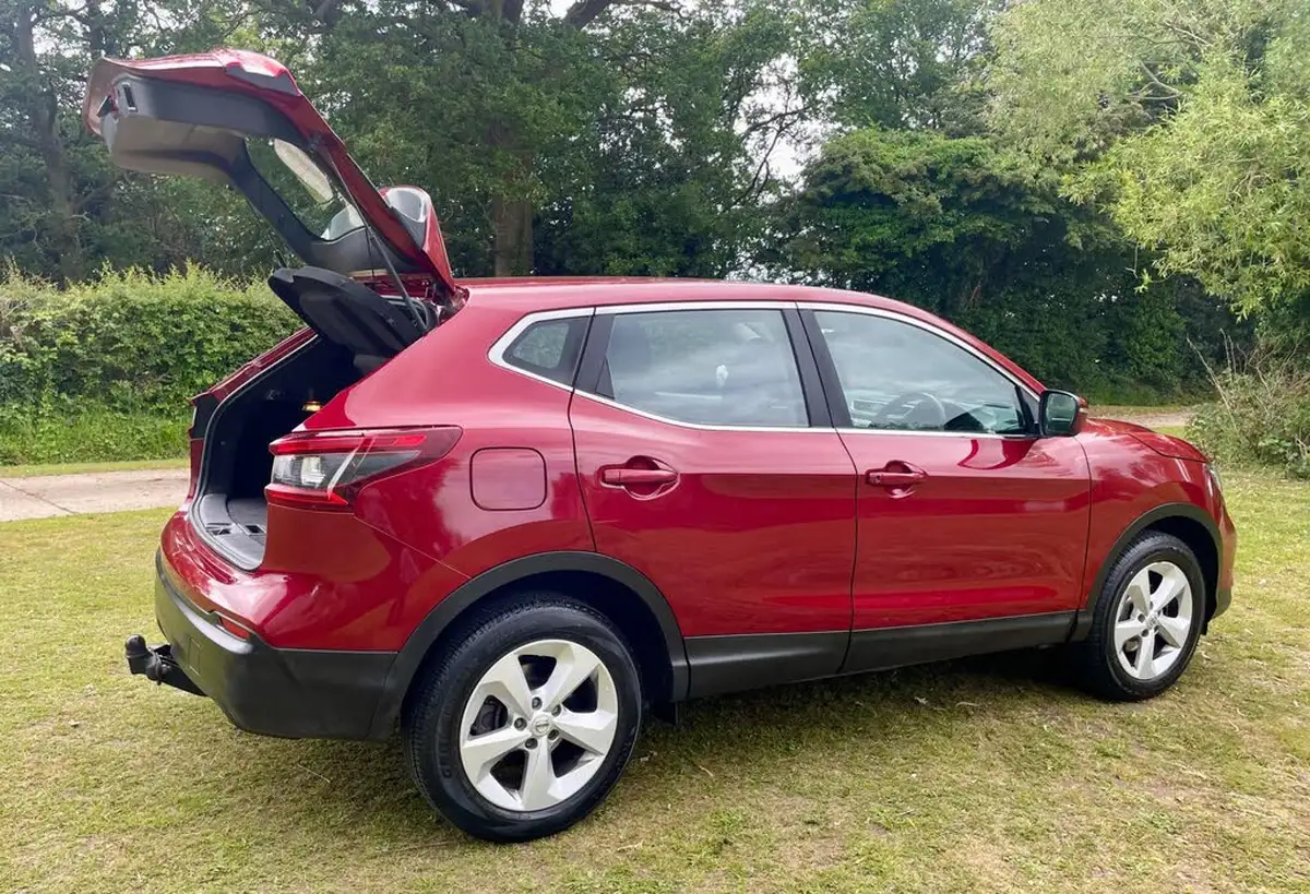 2018-nissan-qashqai-12-dig-t-acenta-big-27