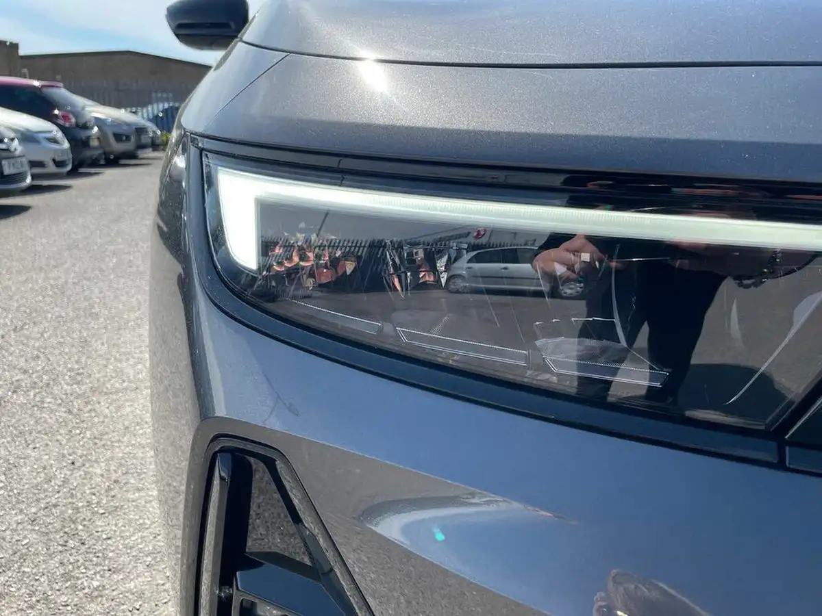 2023-vauxhall-astra-12-turbo-gs-hatchback-big-20