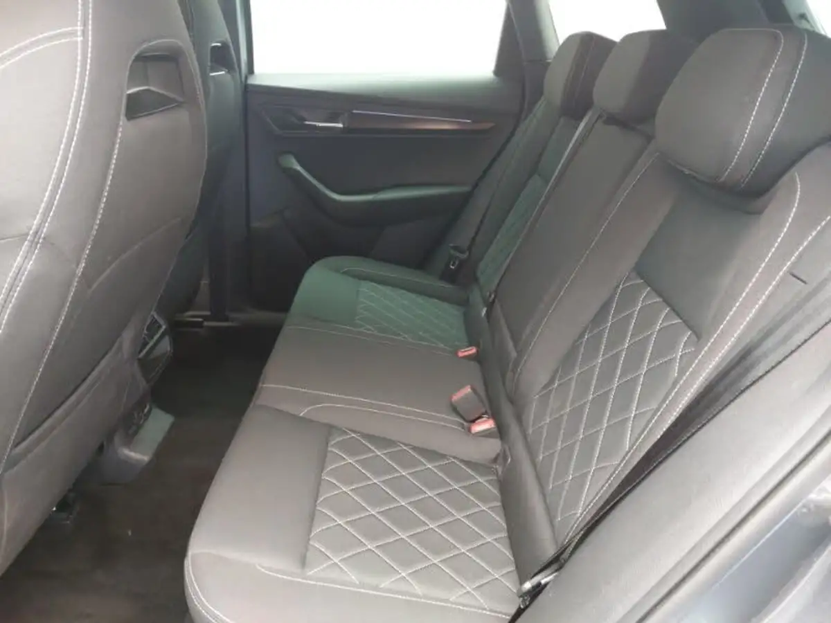2024-skoda-karoq-20tdi-sportline-4x4-dsg-big-5