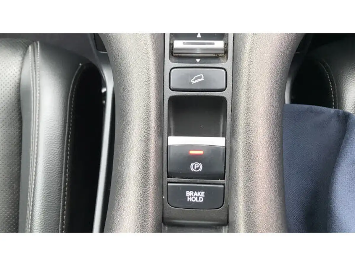 2024-honda-zr-v-20-i-mmd-advance-big-30