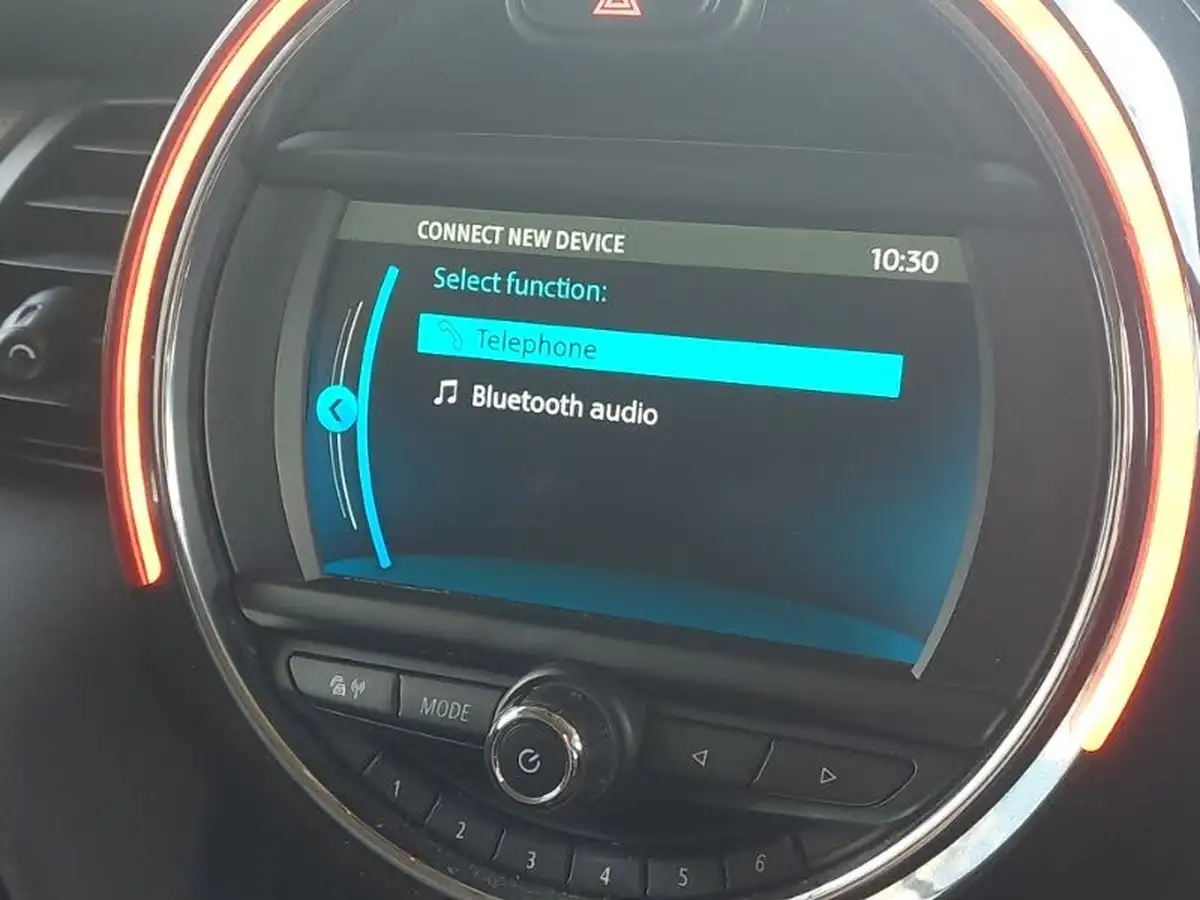 2020-mini-cooper-15-cooper-classic-nav-hatchback-3d-big-17