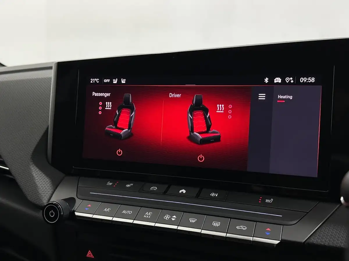 2022-vauxhall-astra-12-turbo-gs-line-hatchback-big-25