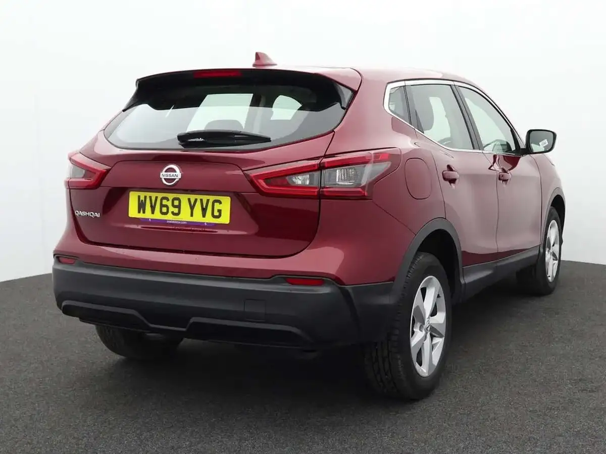 2019-nissan-qashqai-15dci-acenta-premium-heat-pack-big-5
