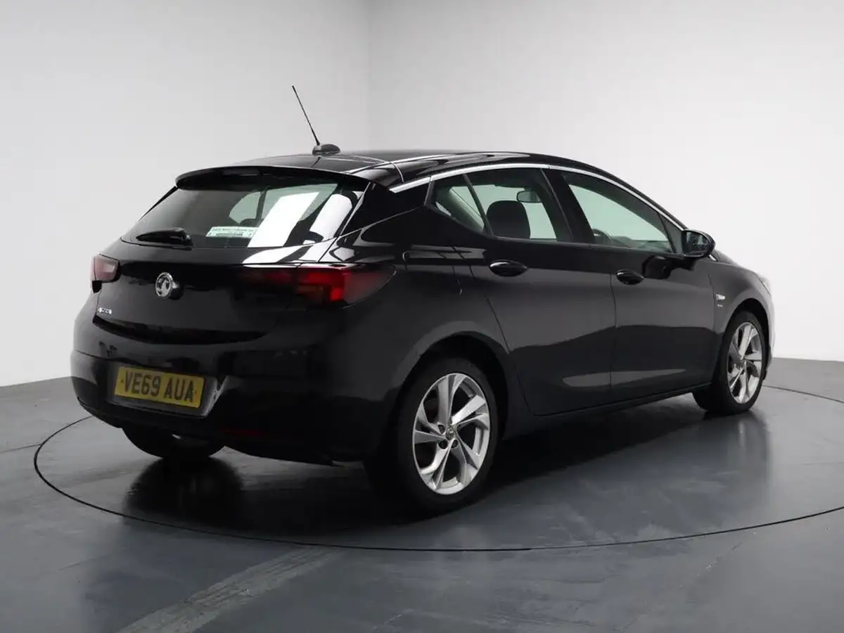 2019-vauxhall-astra-14i-16v-turbo-sri-nav-ss-hatchback-big-11