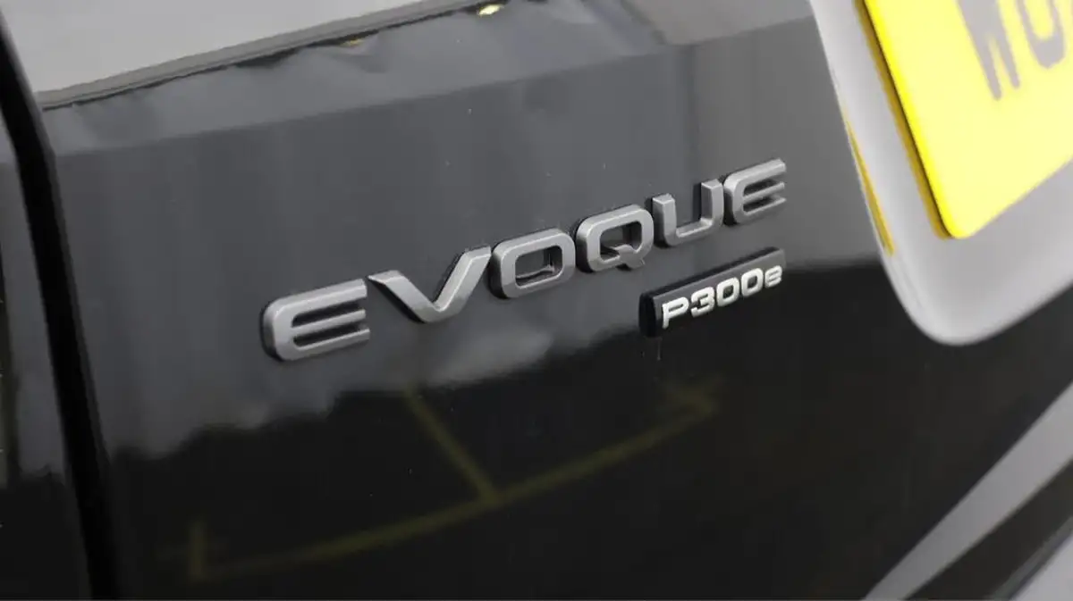 2021-land-rover-range-rover-evoque-15-p300e-r-dynamic-s-big-20