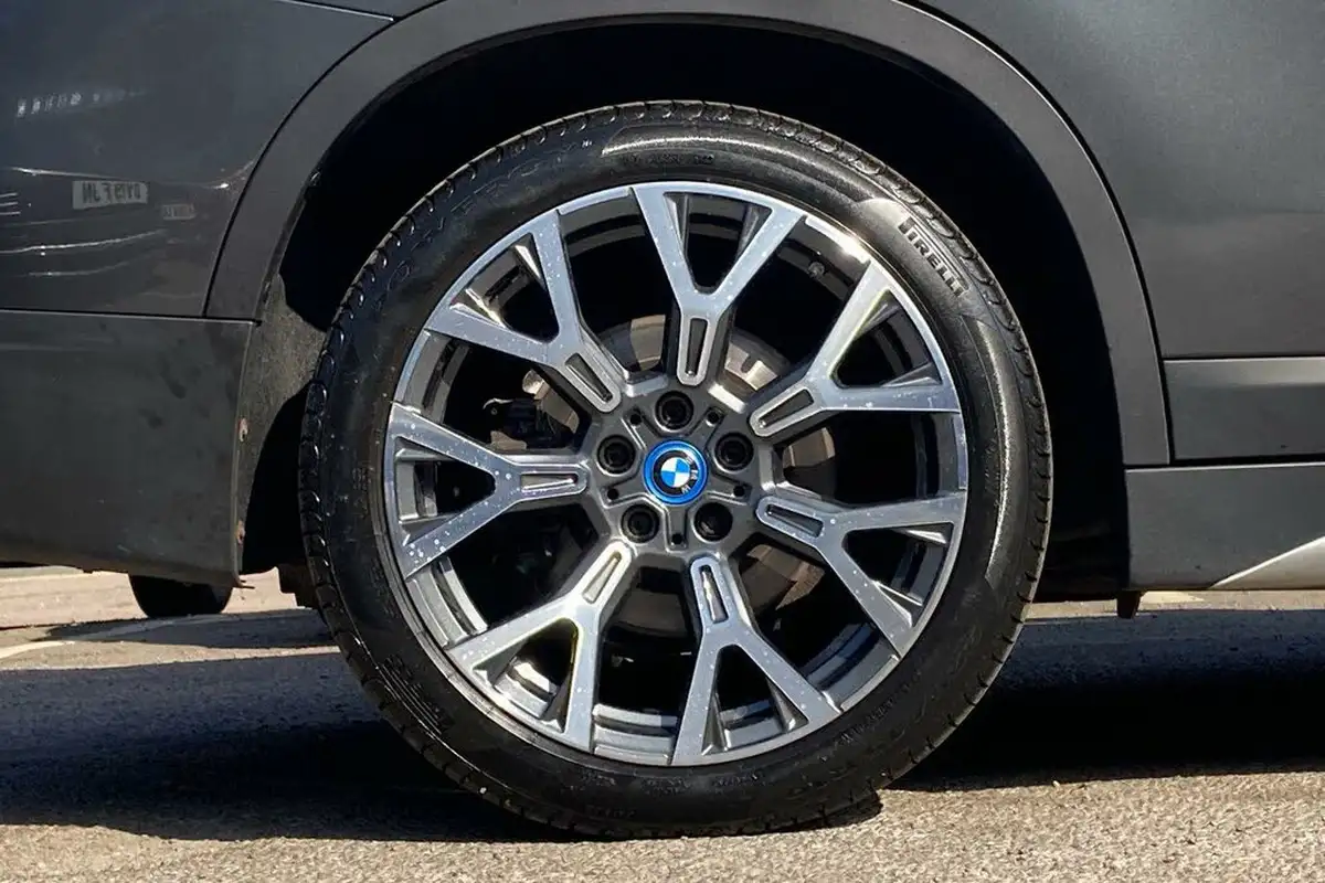 2022-bmw-x1-15-xdrive-25e-phev-xline-big-25