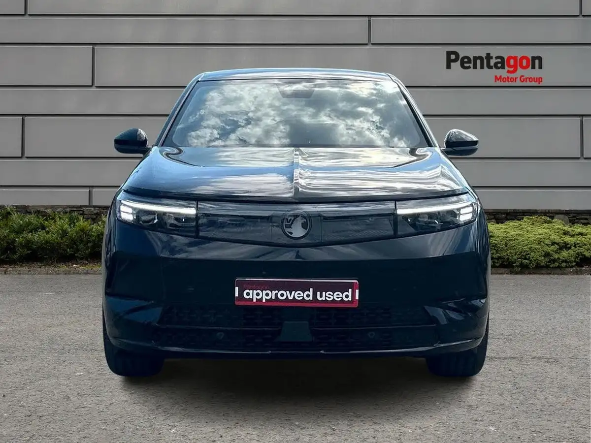 2024-vauxhall-grandland-e-gs-big-15
