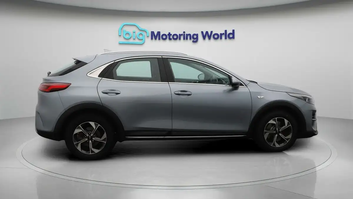 2022-kia-xceed-10-t-gdi-2-big-8