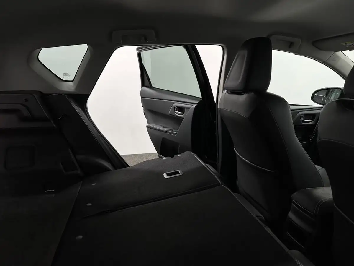 2018-toyota-auris-18-vvt-i-hsd-excel-hatchback-big-44