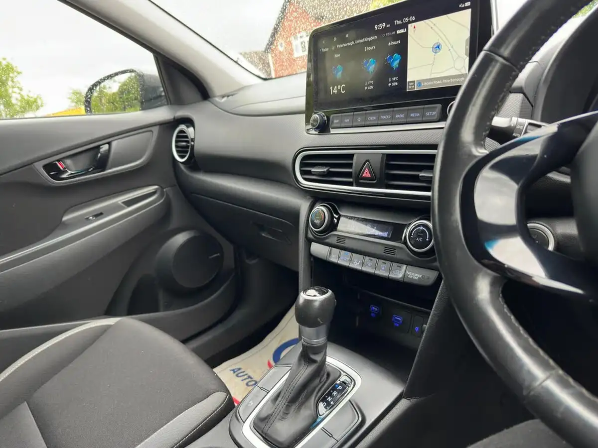 2020-hyundai-kona-16-gdi-premium-big-18