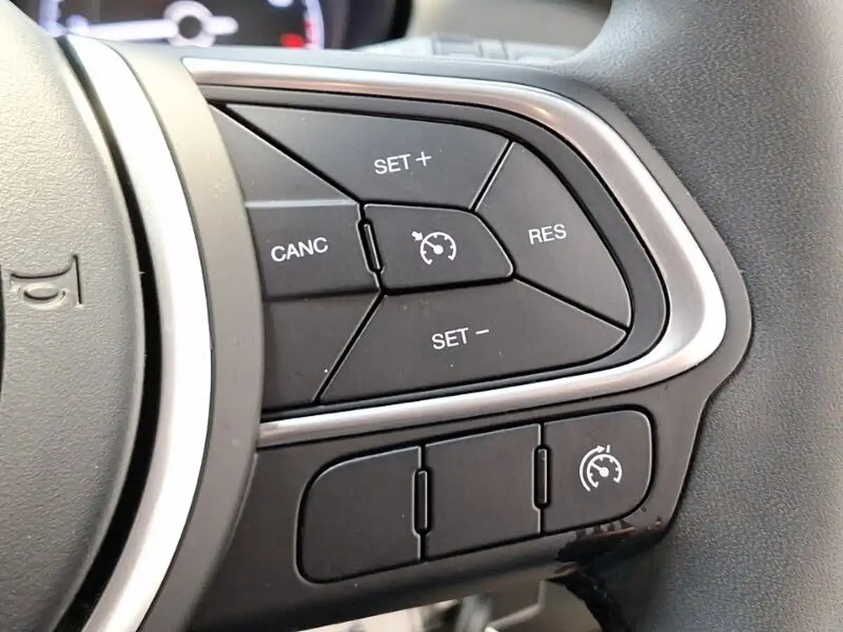 2022-fiat-500x-10-firefly-turbo-cross-big-16