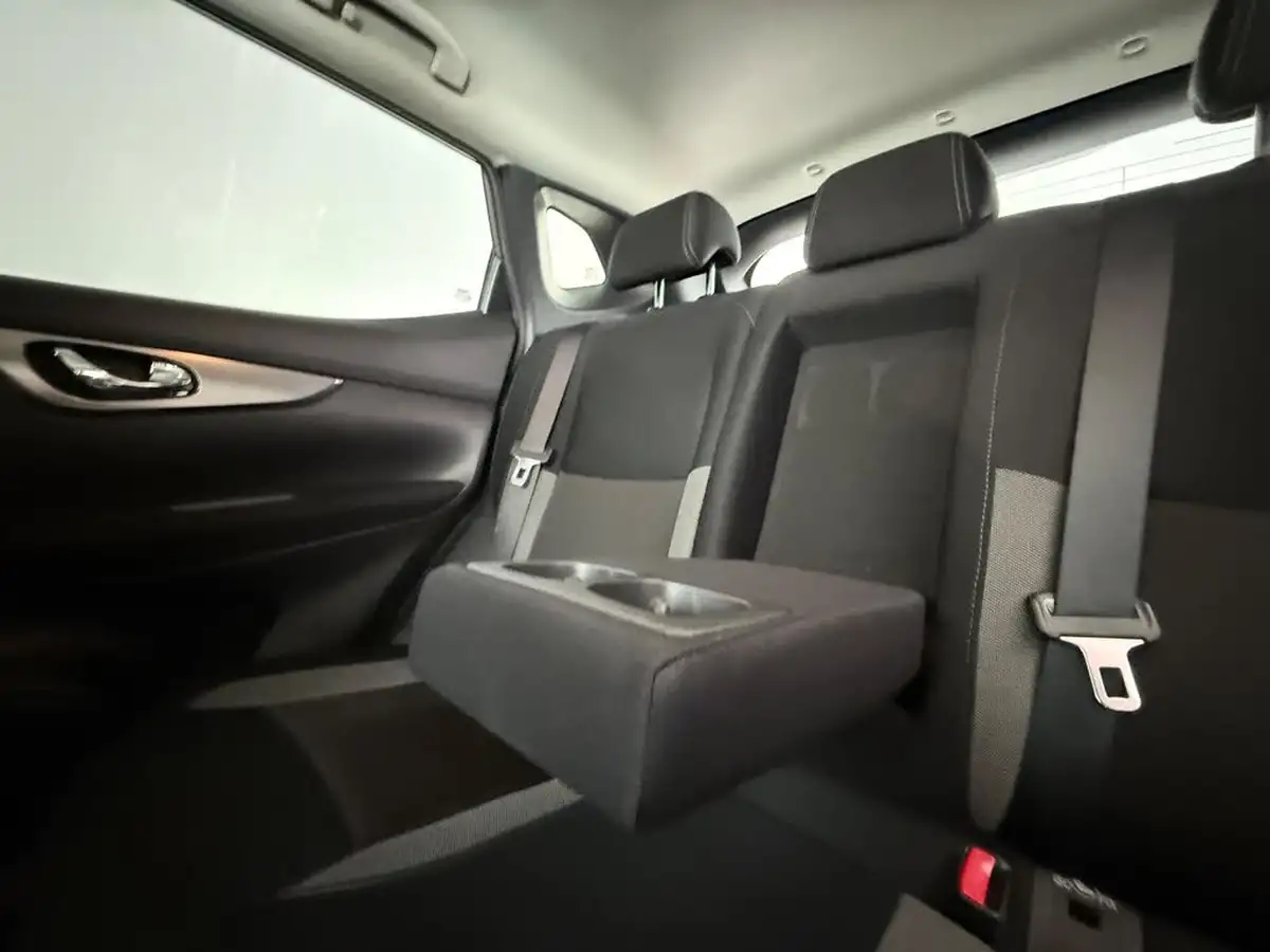 2017-nissan-qashqai-12-dig-t-n-connecta-glass-roof-pack-xtronic-cvt-big-19