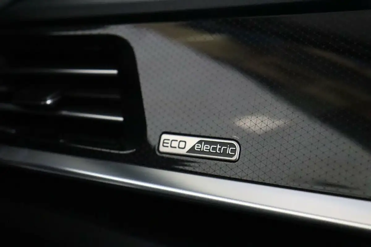 2021-kia-e-niro-ev-3-big-33