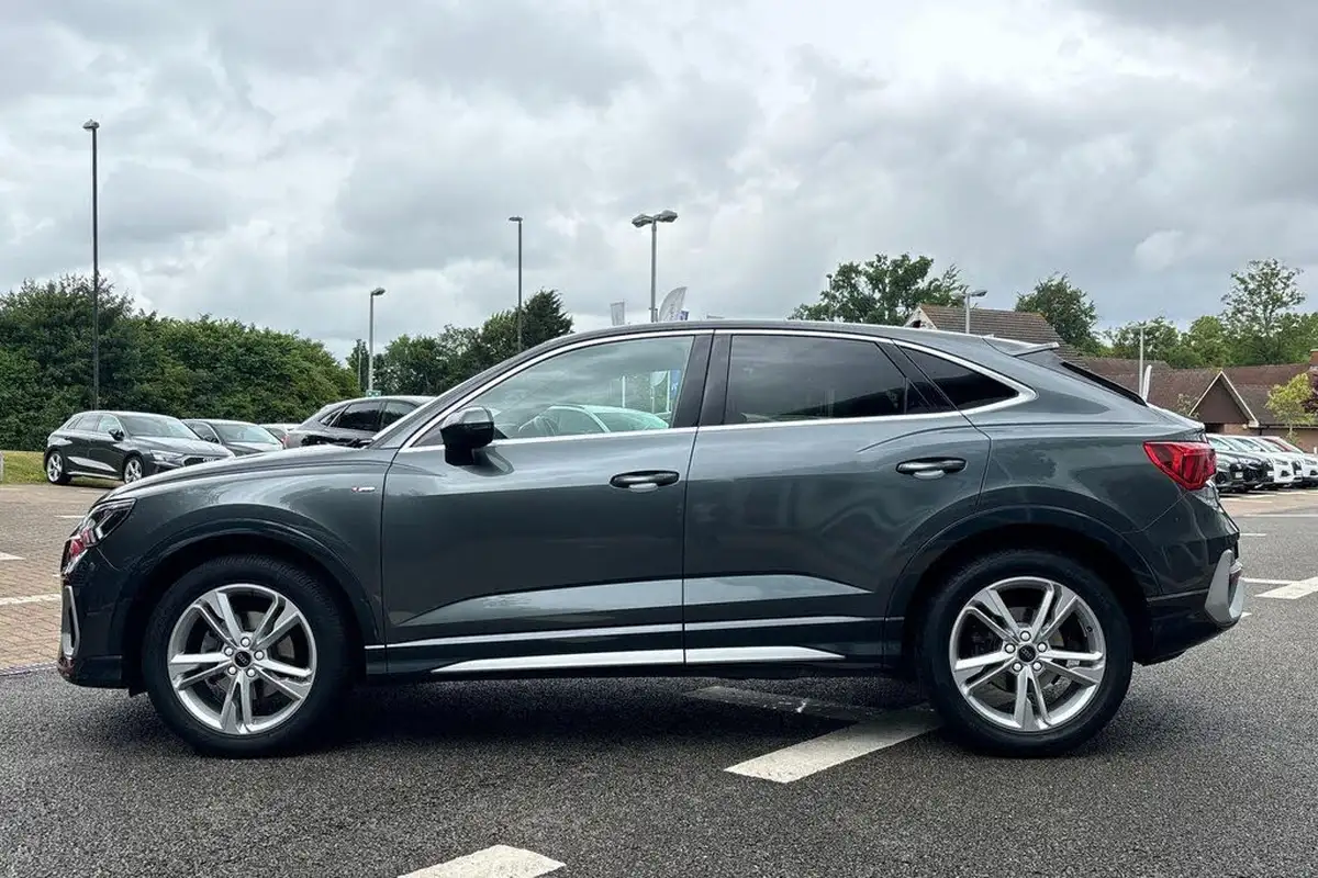 2023-audi-q3-15-35-tfsi-s-line-cod-sportback-tronic-big-8