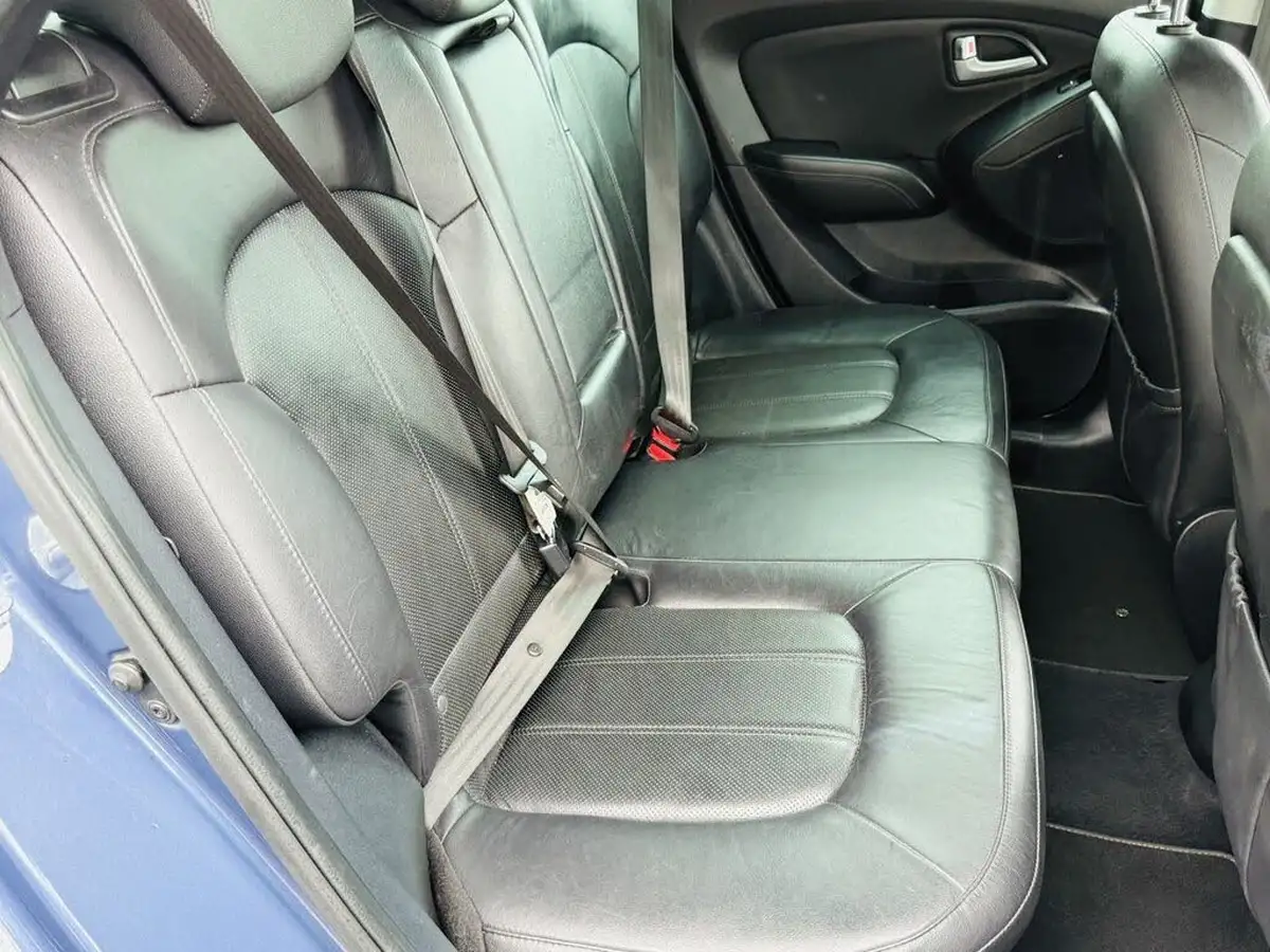 2014-hyundai-ix35-20td-premium-auto-big-10
