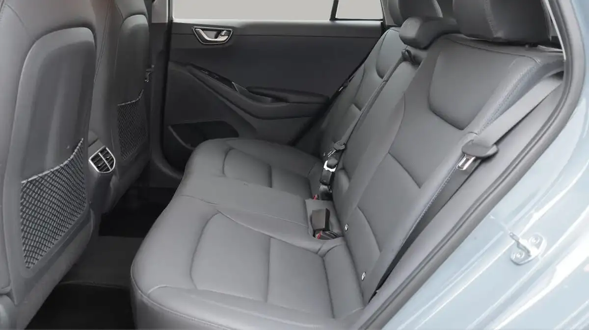 2021-hyundai-ioniq-e-premium-electric-100kw-big-16