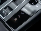 2022-porsche-macan-20-small-23