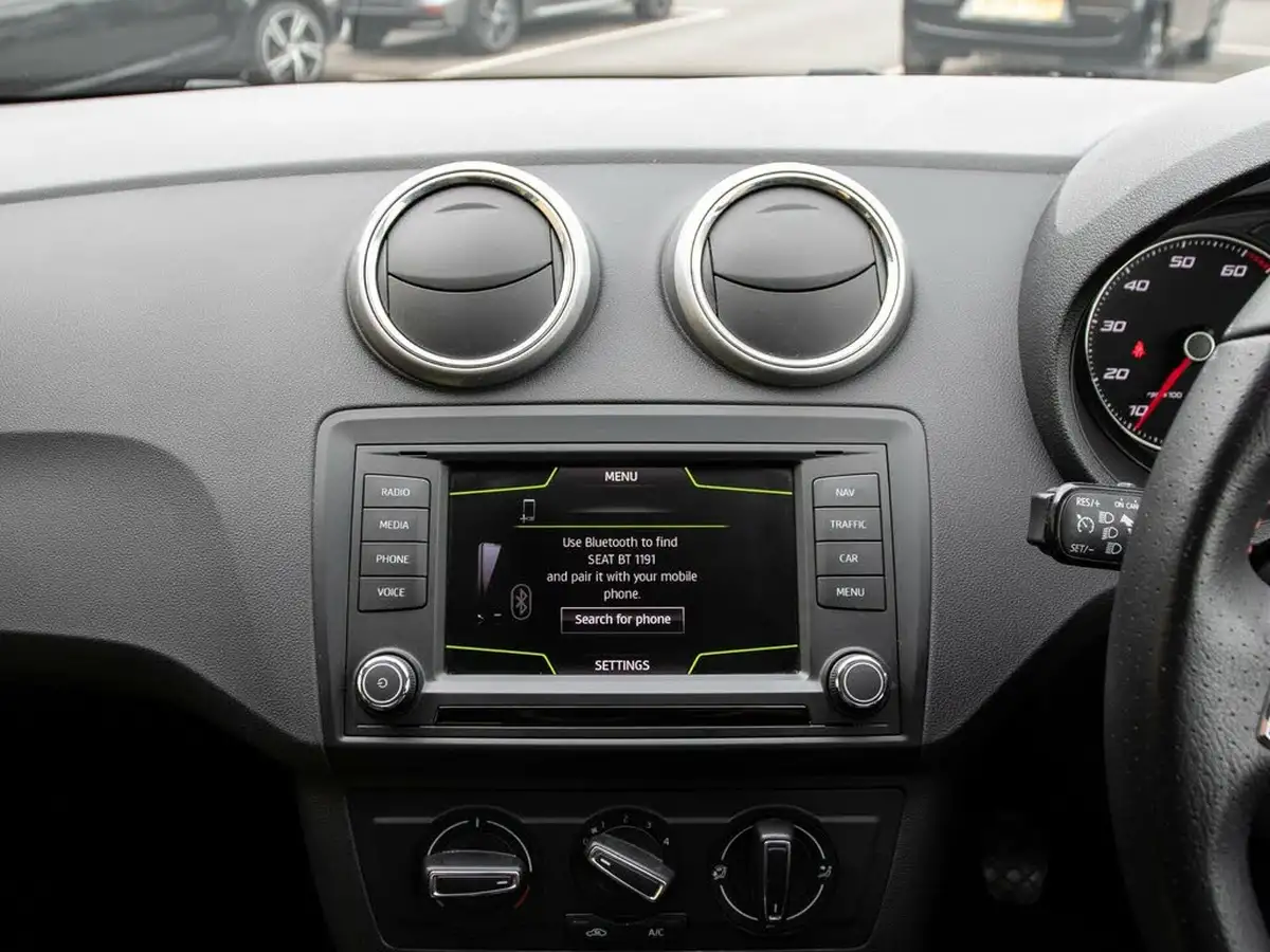2017-seat-ibiza-12-tsi-fr-technology-110ps-hatchback-5d-big-23