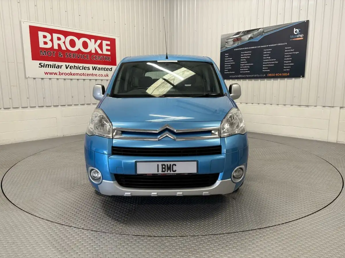 2011-citroen-berlingo-16td-multispace-plus-special-edition-big-3