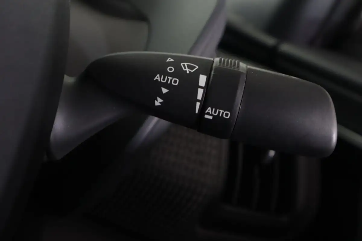 2023-subaru-solterra-e-touring-big-18