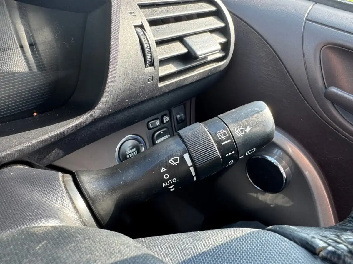 2009-toyota-iq-10-2-big-11