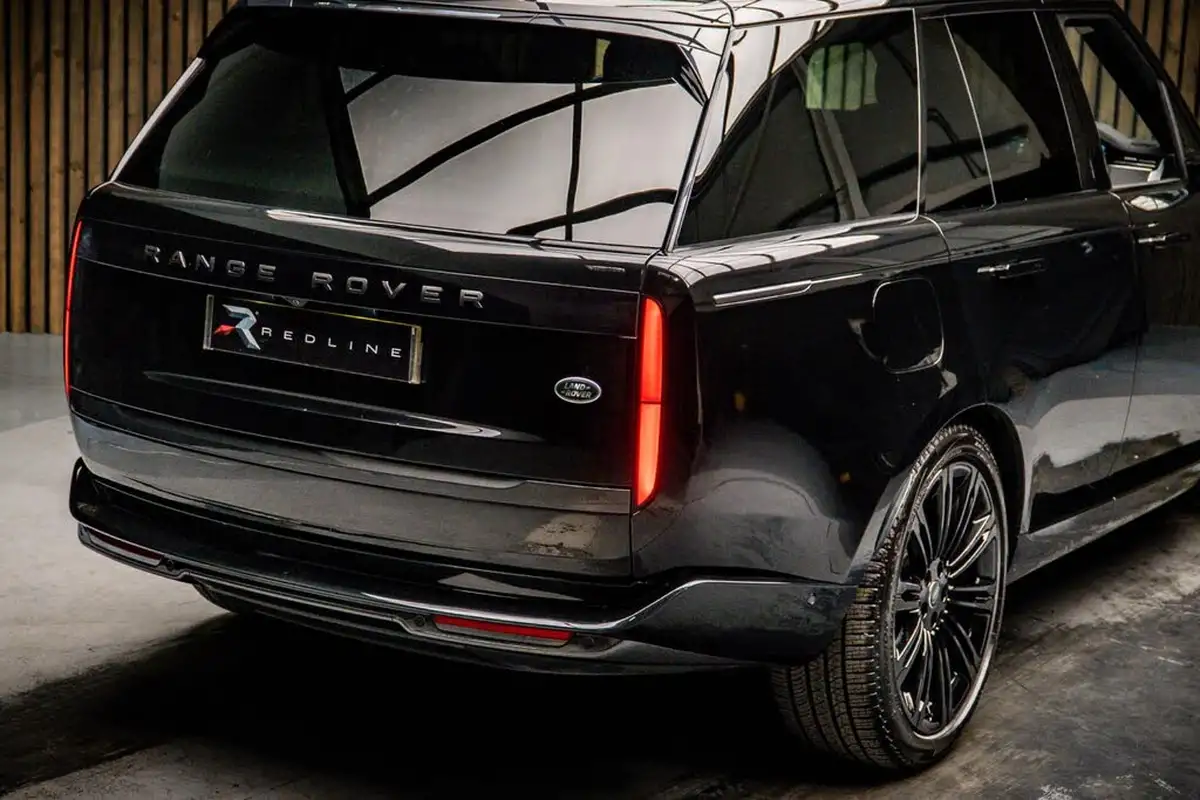 2022-land-rover-range-rover-30-d300-se-big-22