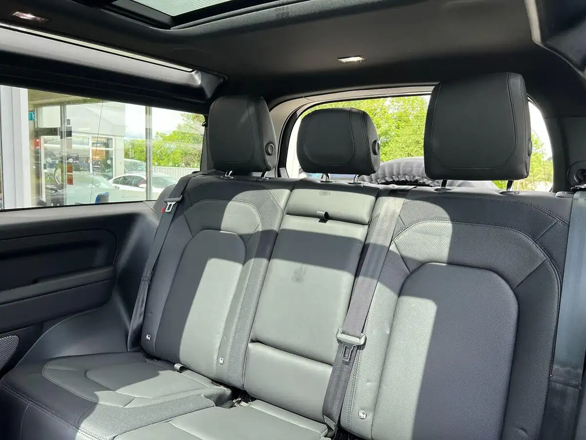 2024-land-rover-90-defender-30-d250-x-dynamic-hse-2996cc-big-24