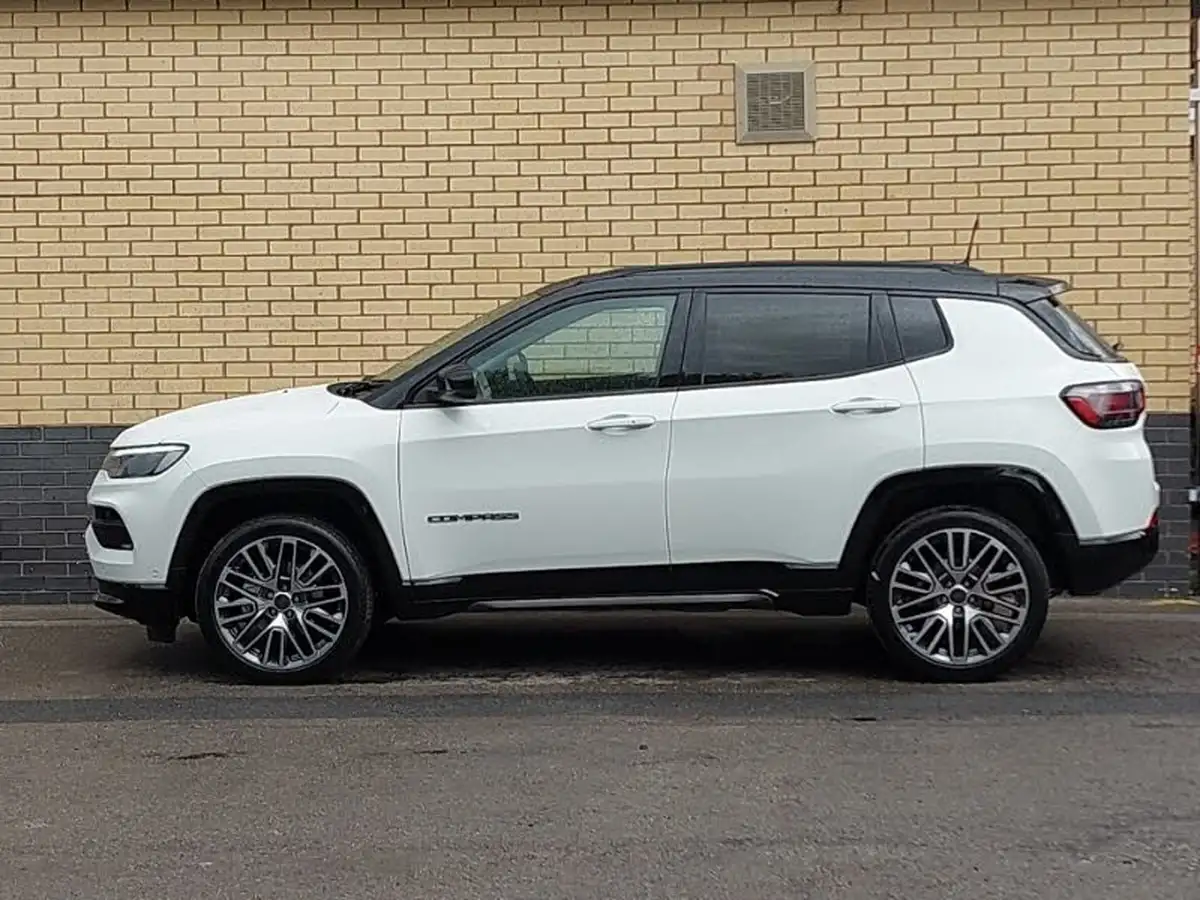 2025-jeep-compass-15-summit-big-3