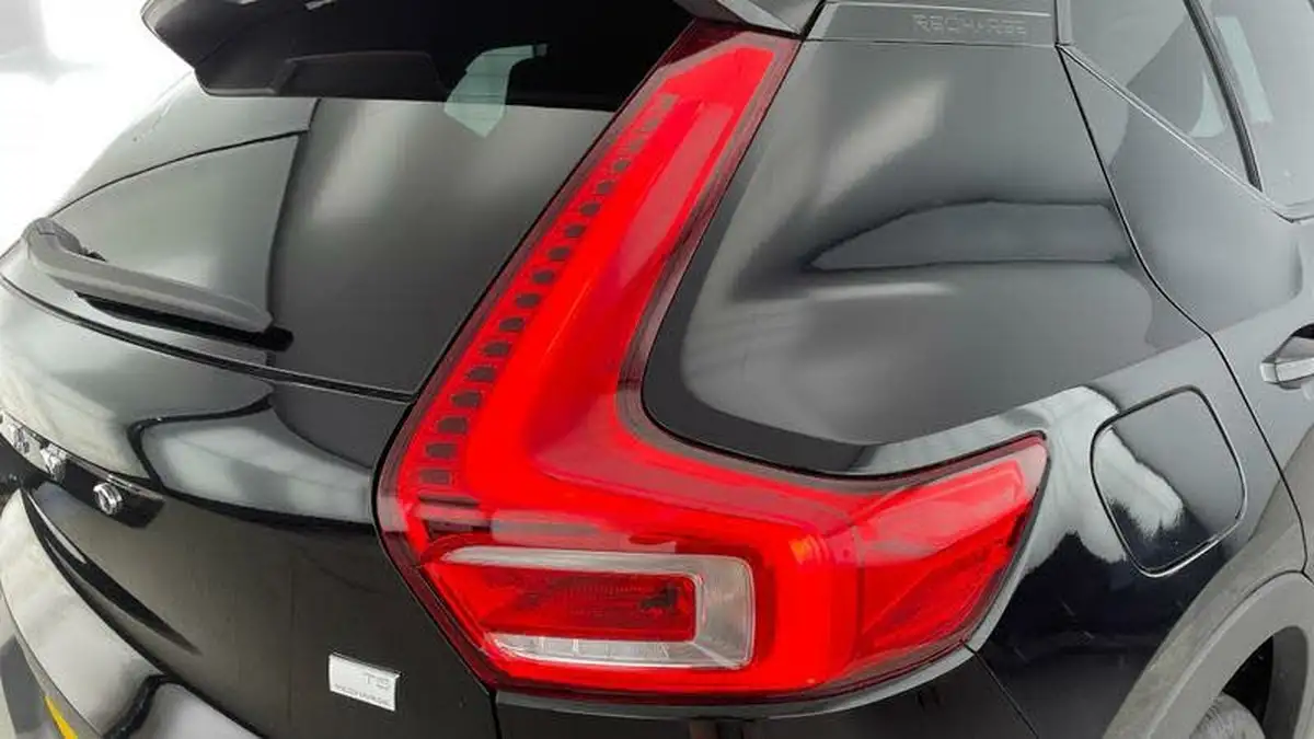 2021-volvo-xc40-15-t5-r-design-262bhp-big-29