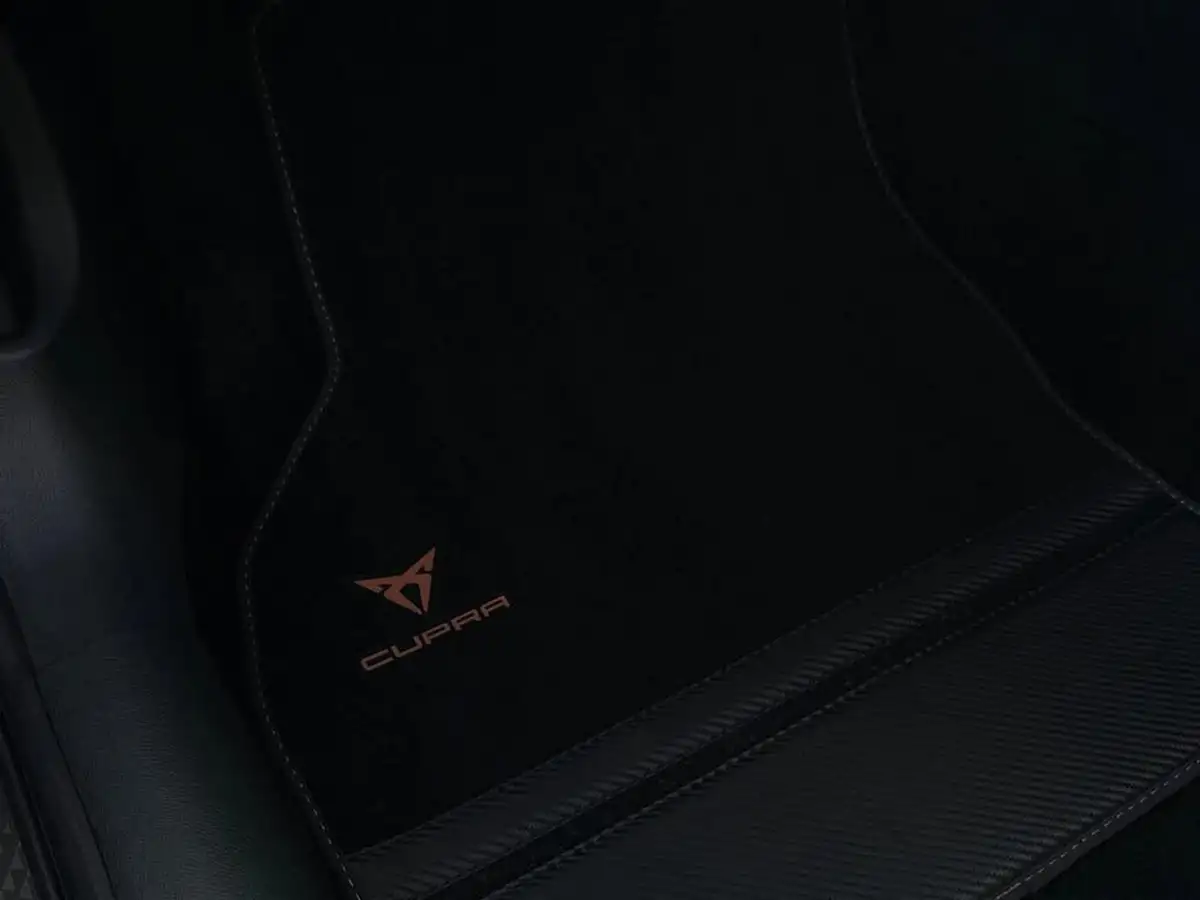 2024-cupra-formentor-15-e-hybrid-v3-big-40