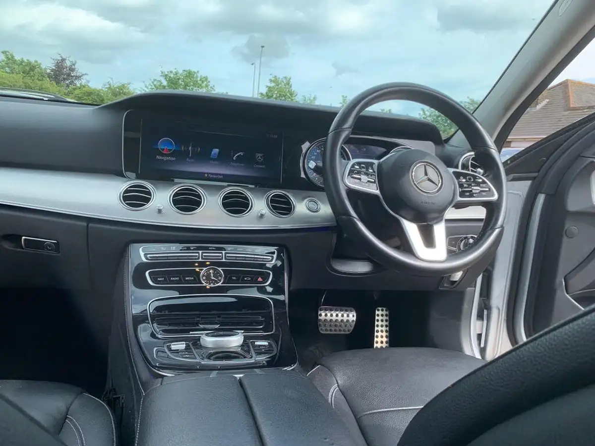2018-mercedes-benz-e-class-20d-e220d-se-premium-plusss-saloon-4d-big-34