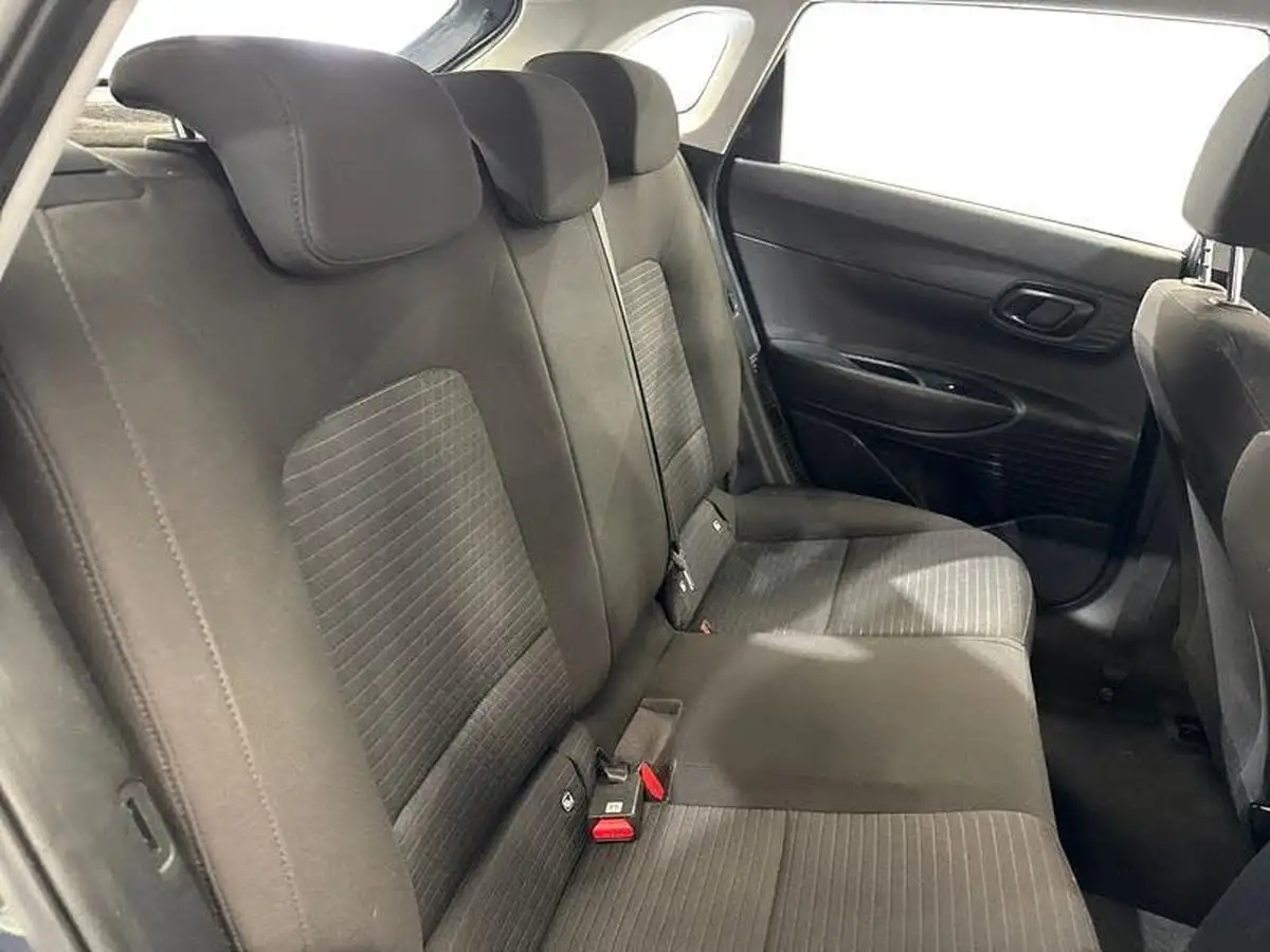 2022-hyundai-i20-10-t-gdi-se-connect-eclutch-imt-big-12