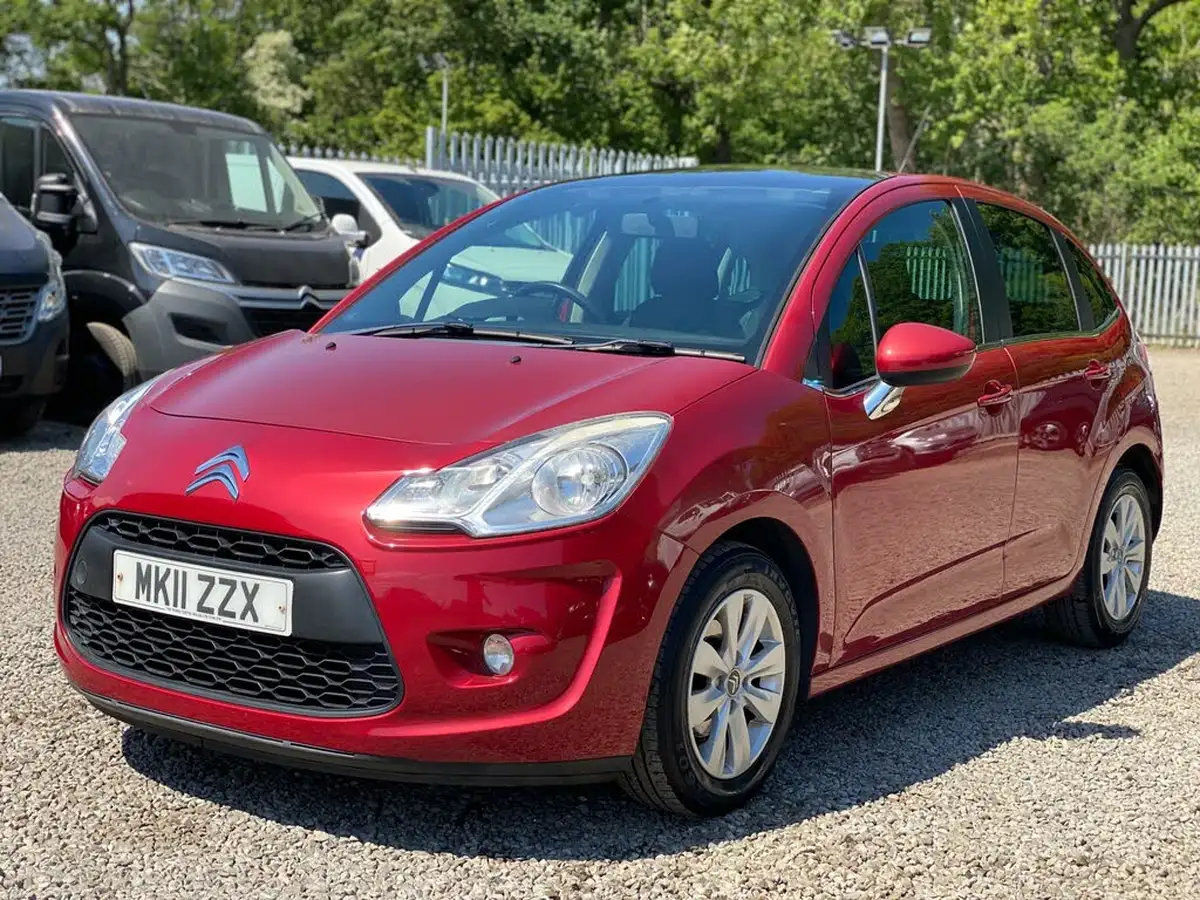 2011-citroen-c3-14-vtr-16v-95ps-1397cc-big-2