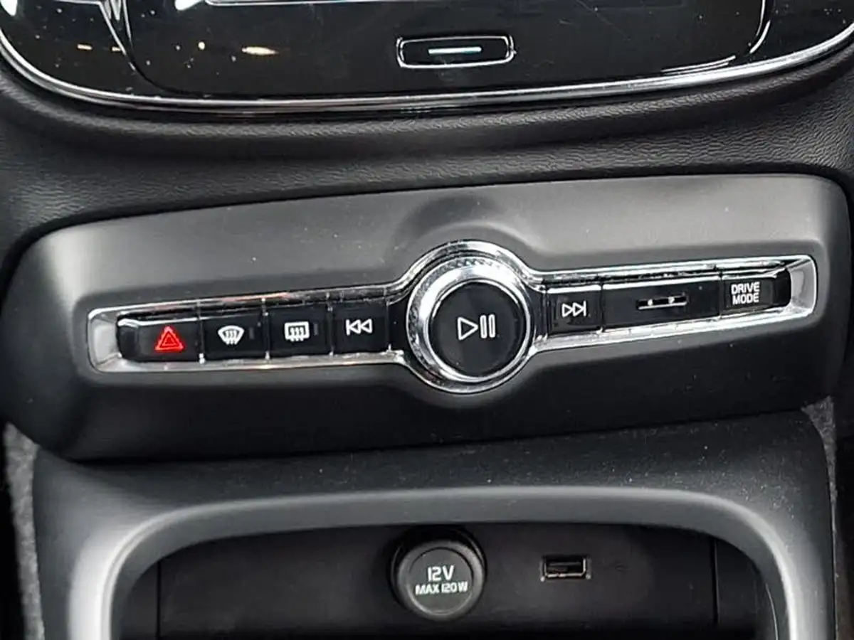 2021-volvo-xc40-15-t3-inscription-163bhp-geartronic-big-10