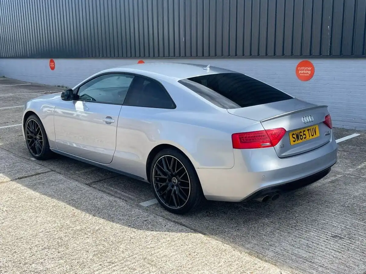 2015-audi-a5-20-tfsi-quattro-black-edition-plus-coupe-2d-big-72