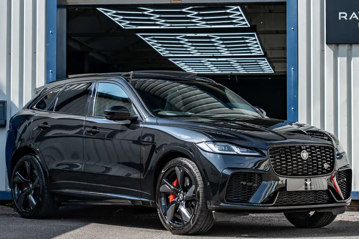 2024-jaguar-f-pace-50-v8-p575-svr-575-edition-big-4