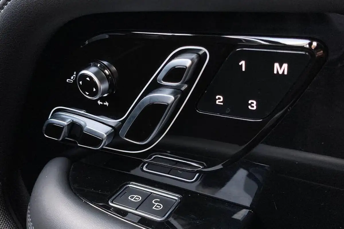 2020-land-rover-range-rover-30-sdv6-vogue-big-32