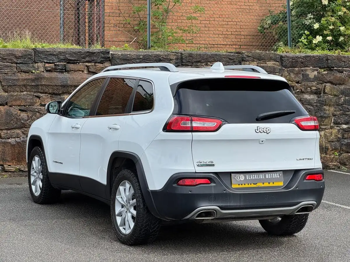 2016-jeep-cherokee-22multijet-ii-limited-ss-big-4