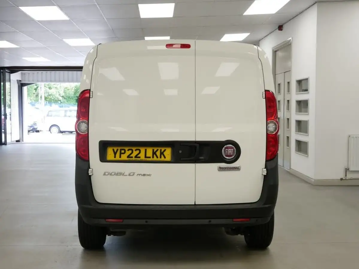 2022-fiat-doblo-cargo-16jtd-l2h1-maxi-tecnico-120bhpeu6d-panel-van-big-25